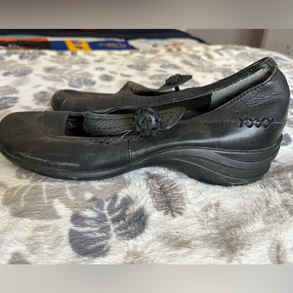 Cute Hush Puppy maryjanes